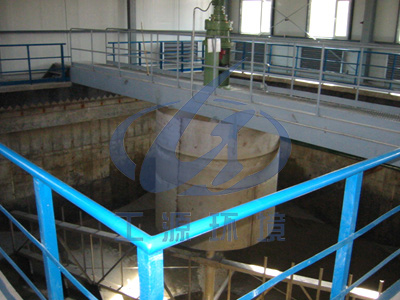 ZNG型中心傳動(dòng)濃縮機(jī)
